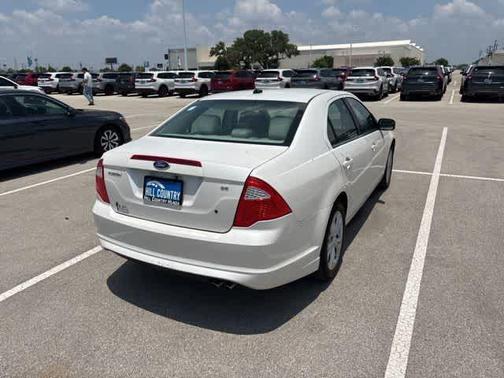 White Platinum Tri-Coat Metallic 2012 Ford Fusion SE