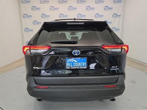 2023 Toyota RAV4 Hybrid XLE