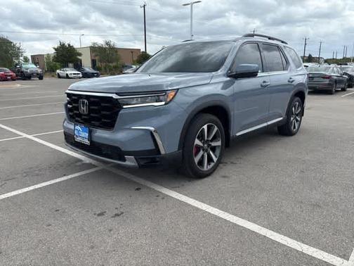 Sonic Gray Pearl 2025 Honda Pilot Elite