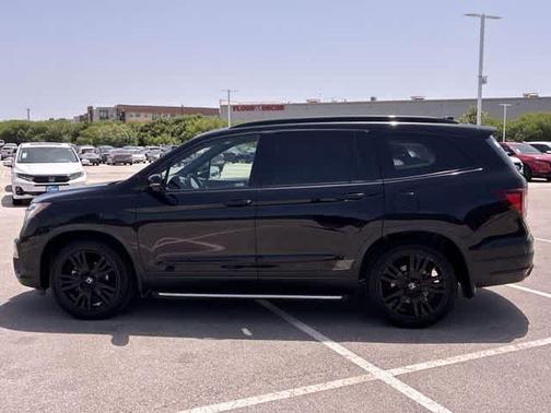 2021 Honda Pilot Black Edition