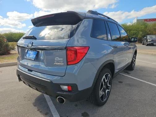 2022 Honda Passport Elite