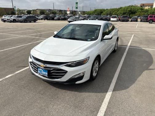 Summit White 2023 Chevrolet Malibu LT