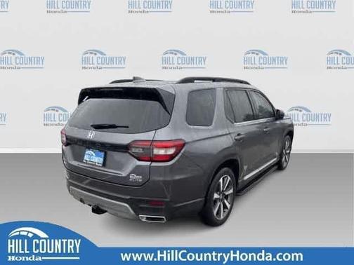 Modern Steel Metallic 2023 Honda Pilot Elite