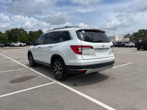 2022 Honda Pilot Touring 7-Passenger