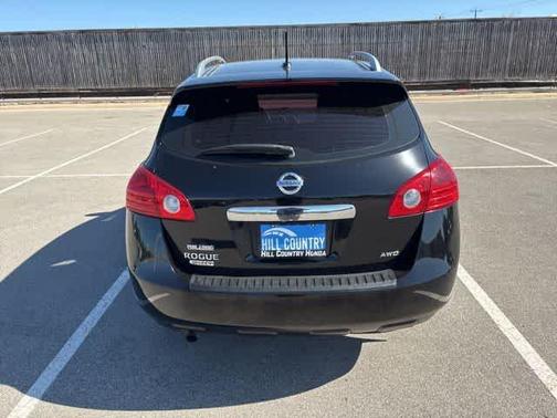Super Black 2014 Nissan Rogue Select S