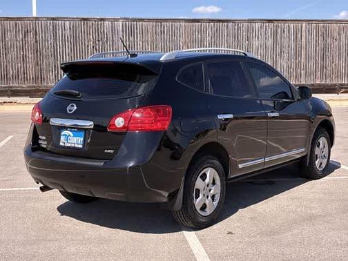 Super Black 2014 Nissan Rogue Select S