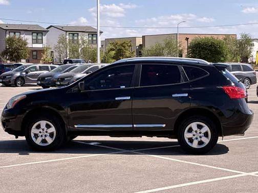 Super Black 2014 Nissan Rogue Select S