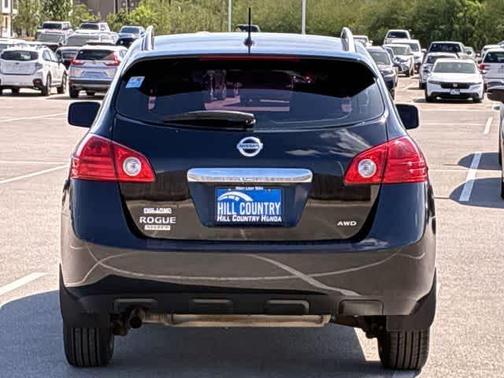 Super Black 2014 Nissan Rogue Select S