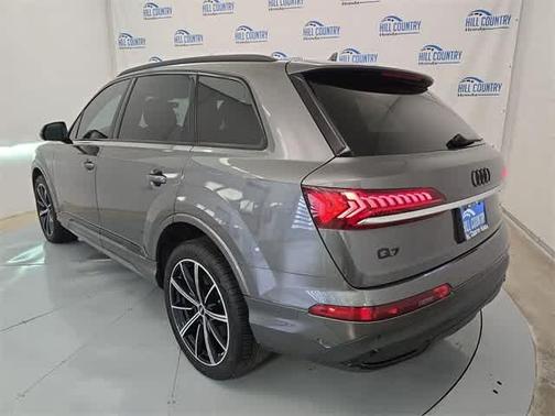 2021 Audi Q7 55 Premium Plus