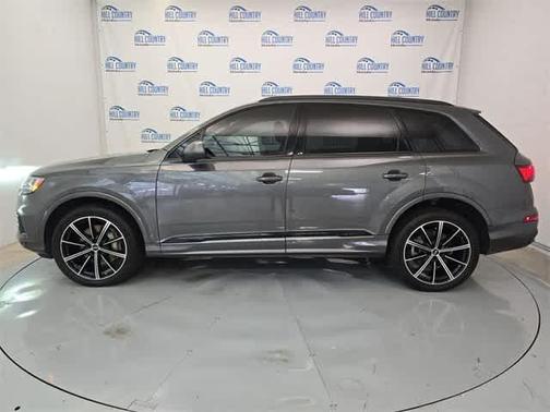 2021 Audi Q7 55 Premium Plus