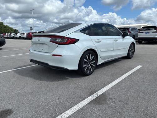 Platinum White Pearl 2022 Honda Civic EX-L