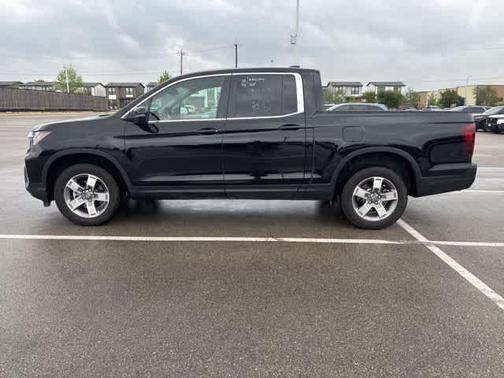 Black 2025 Honda Ridgeline RTL