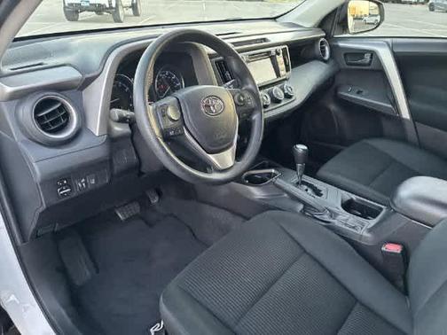 Super White 2018 Toyota RAV4 LE