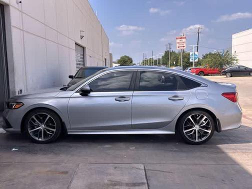 Lunar Silver Metallic 2024 Honda Civic Touring