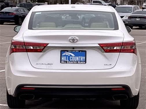 2018 Toyota Avalon XLE