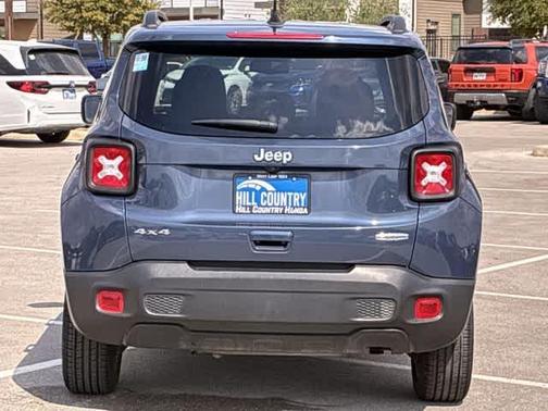 Slate Blue Pearlcoat 2022 Jeep Renegade Latitude