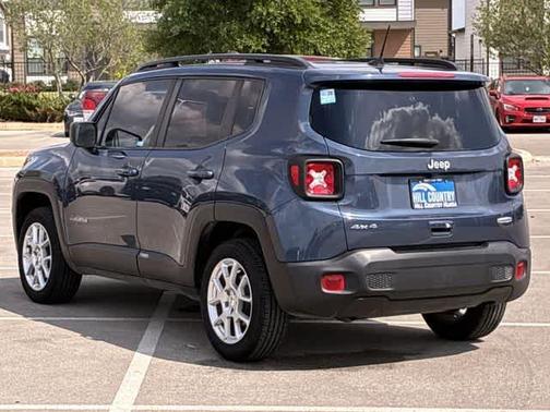 Slate Blue Pearlcoat 2022 Jeep Renegade Latitude