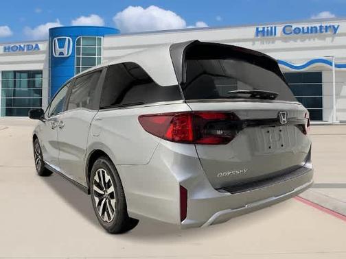 Solar Silver Metallic 2027 Honda Odyssey EX-L
