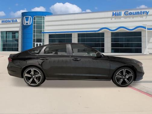 Crystal Black Pearl 2026 Honda Accord Hybrid Sport