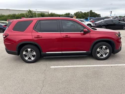 Radiant Red Metallic II 2023 Honda Pilot EX-L 7-Passenger