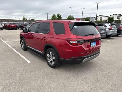 Radiant Red Metallic II 2023 Honda Pilot EX-L 7-Passenger