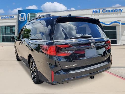 Crystal Black Pearl 2026 Honda Odyssey Elite