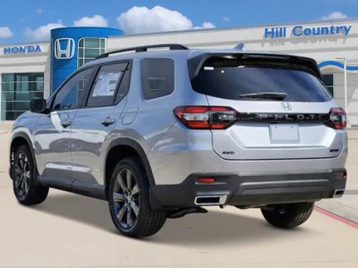 2025 Honda Pilot Sport