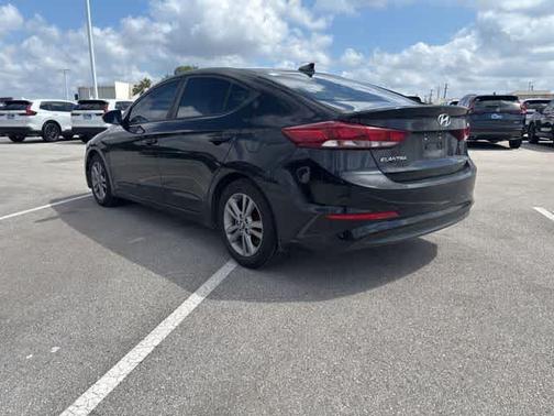 Diamond Black 2017 Hyundai ELANTRA Value Edition