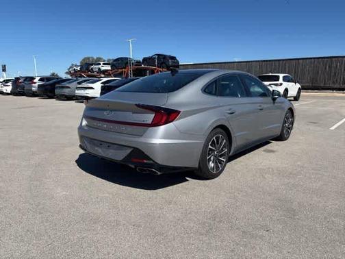 2023 Hyundai SONATA Limited