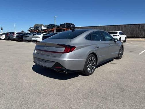 2023 Hyundai SONATA Limited