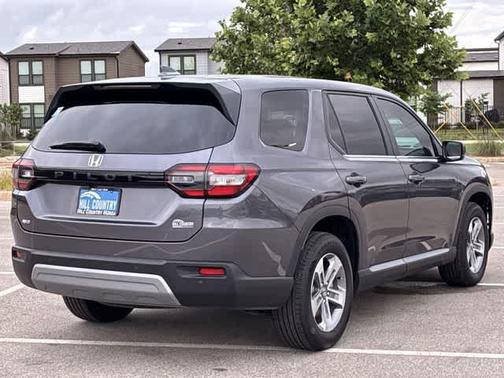 Modern Steel Metallic 2025 Honda Pilot EX-L