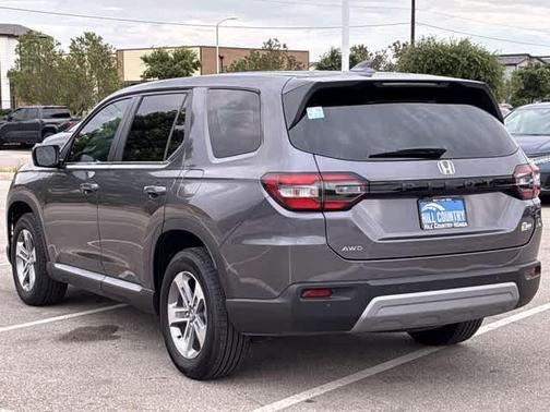 Modern Steel Metallic 2025 Honda Pilot EX-L