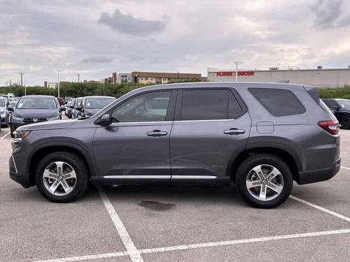 Modern Steel Metallic 2025 Honda Pilot EX-L