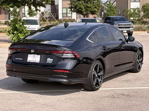Crystal Black Pearl 2024 Honda Accord Hybrid Sport