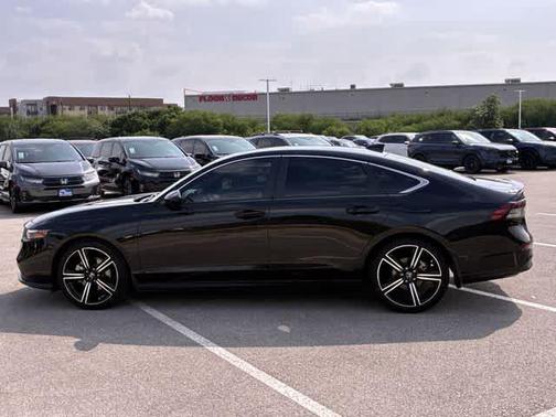 Crystal Black Pearl 2024 Honda Accord Hybrid Sport