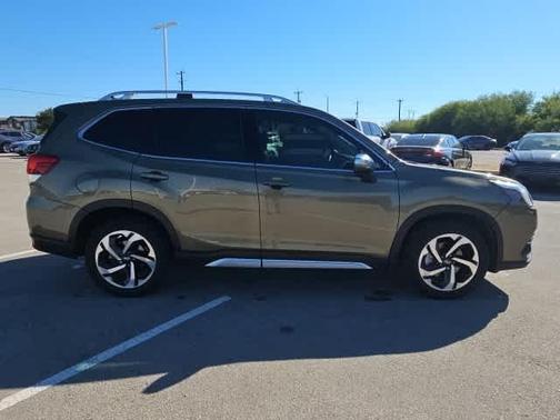 2023 Subaru Forester Touring