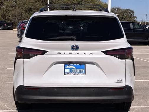 2022 Toyota Sienna XLE