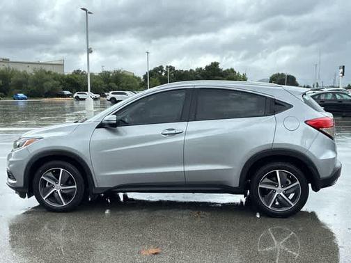 Lunar Silver Metallic 2022 Honda HR-V EX