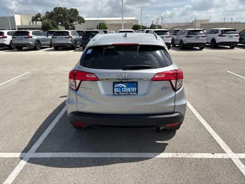 Lunar Silver Metallic 2022 Honda HR-V EX