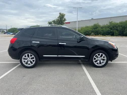 2011 Nissan Rogue SV