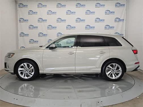 2022 Audi Q7 55 Prestige