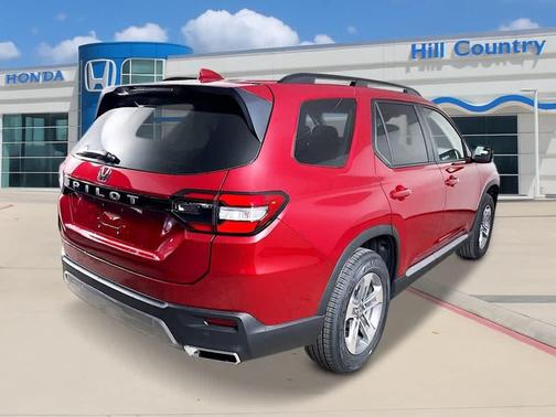 Radiant Red Metallic II 2026 Honda Pilot EX-L