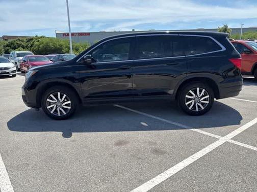 Crystal Black Pearl 2022 Honda Pilot EX-L