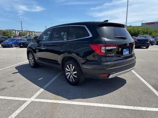 Crystal Black Pearl 2022 Honda Pilot EX-L