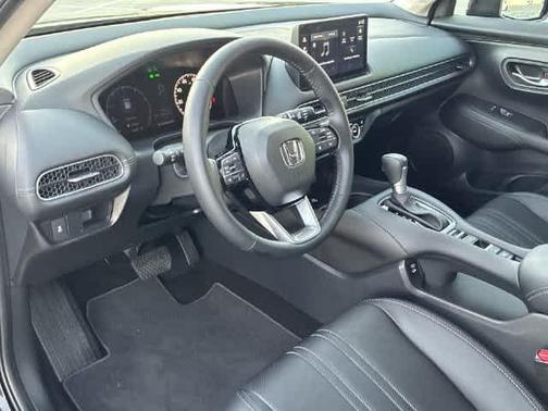 Crystal Black Pearl 2027 Honda HR-V EX-L