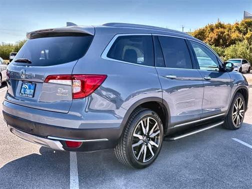 2022 Honda Pilot Touring 7-Passenger