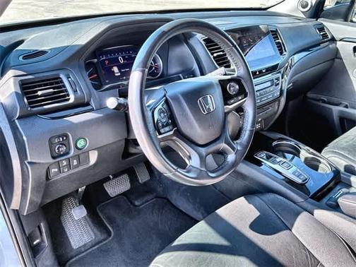 2022 Honda Pilot Touring 7-Passenger