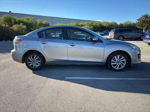 2013 Mazda Mazda3 i Touring
