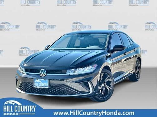 Deep Black Pearl Effect 2026 Volkswagen Jetta 1.5T SE