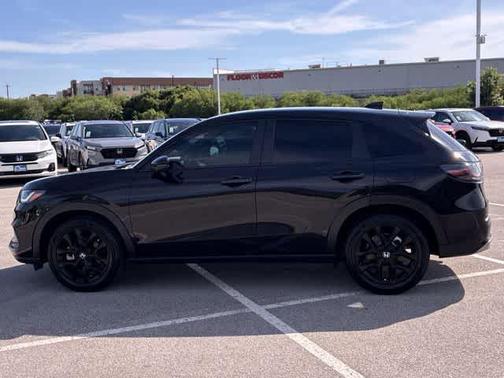 Crystal Black Pearl 2025 Honda HR-V Sport